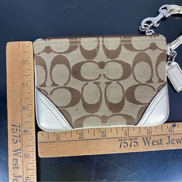 Coach Signature Canvas Leather Wristlet Bag Beige Gold - Picture 7 of 9